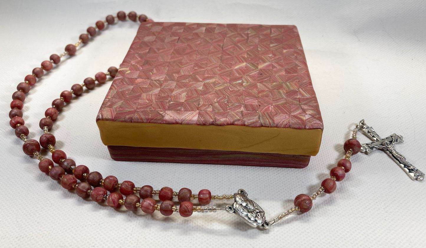 Christmas Bright Quilt Box and Rosary Set