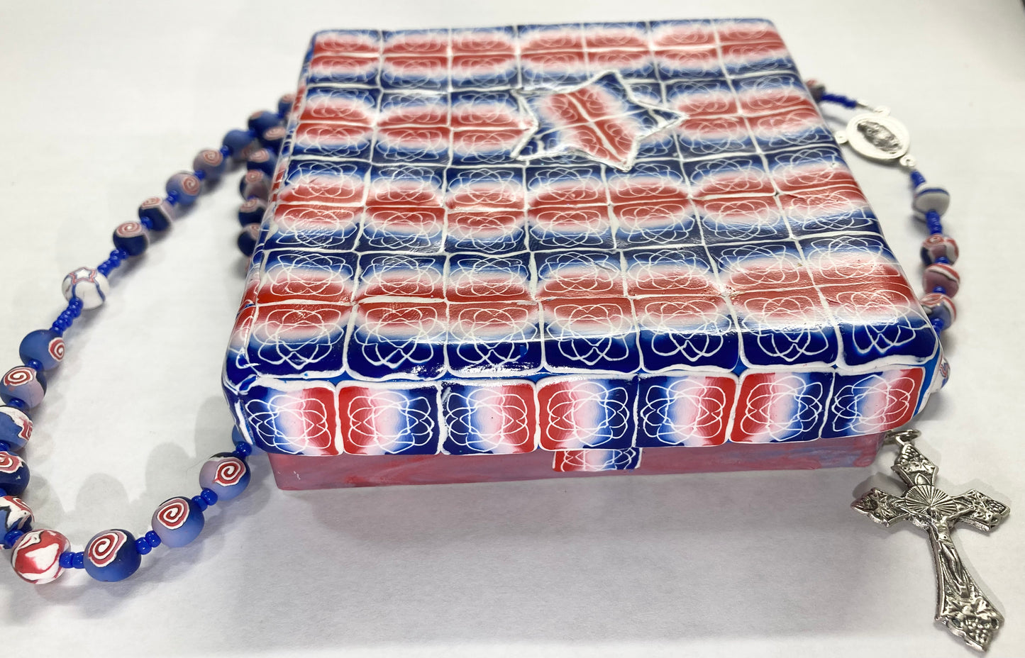 Red White and Blue Rosary and Box Set Tiled Pattern