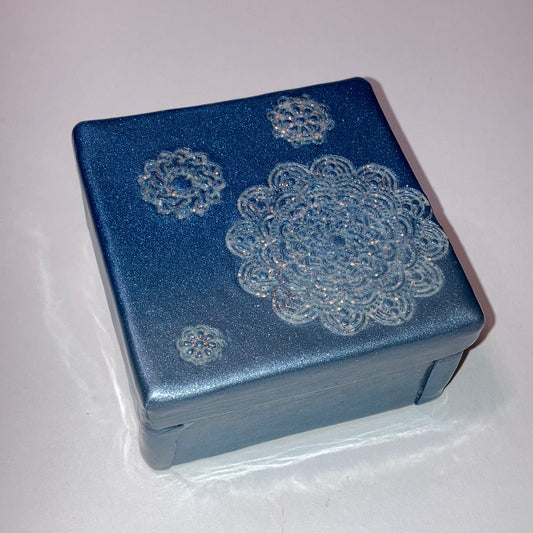 Winter Lace Box