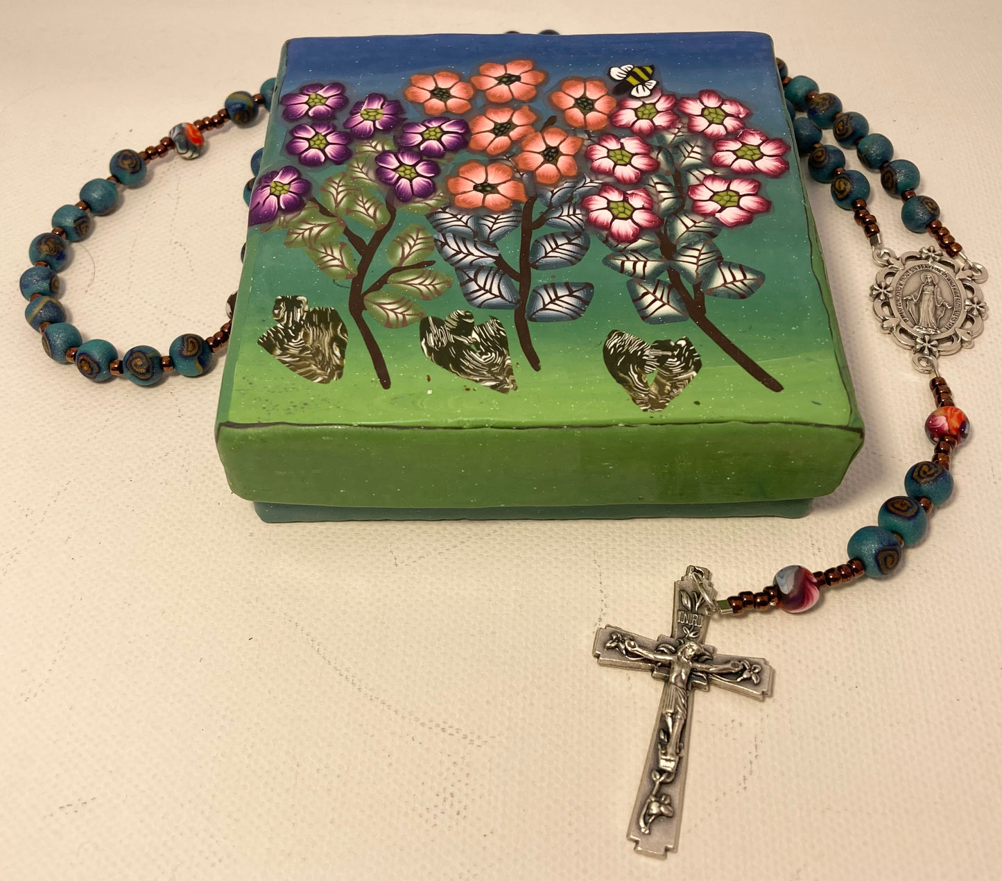 Floral Scene Green and Blue Box and Rosary Set