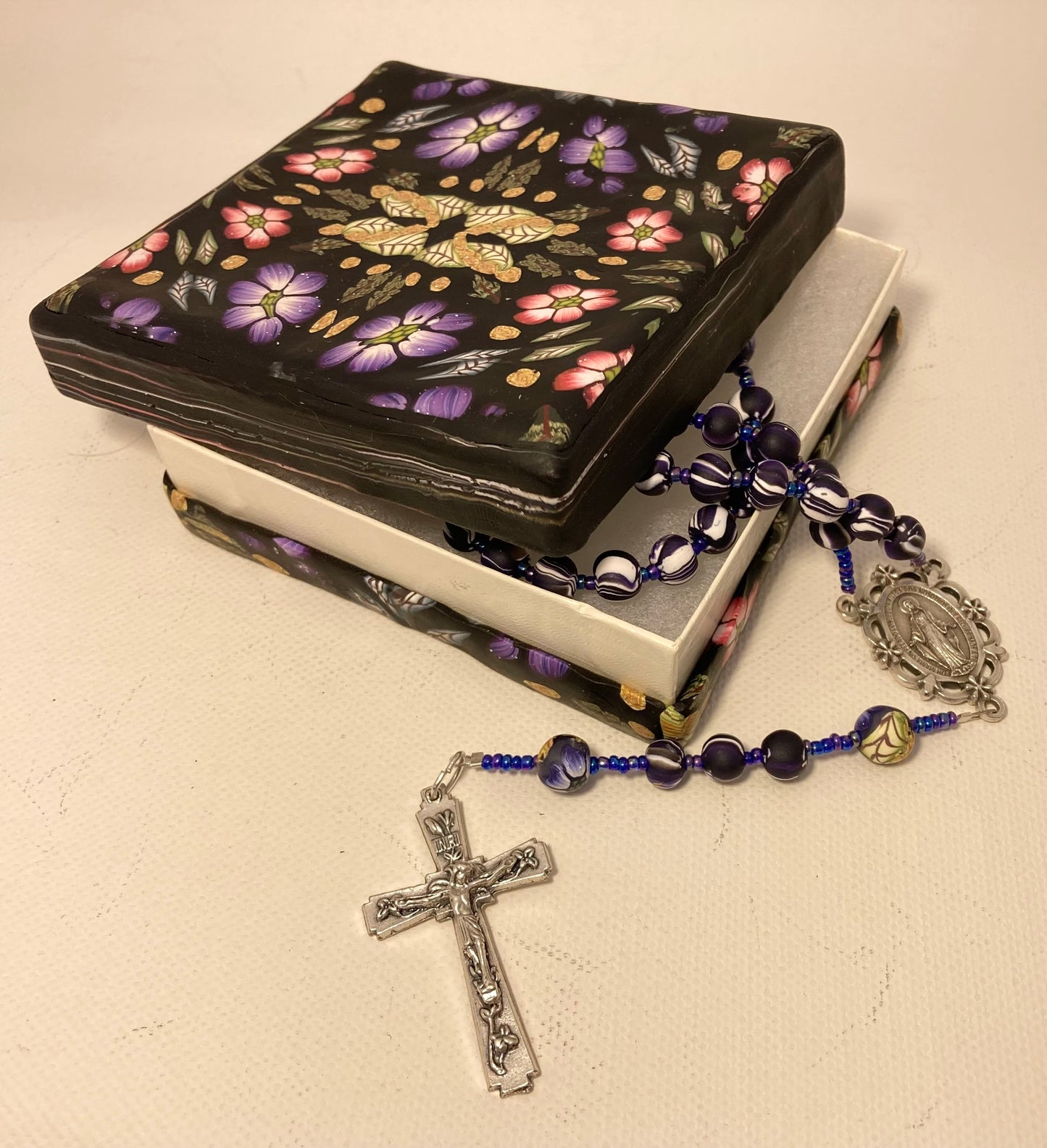 Floral Kaleidoscope Purple and Red 3.5" Box and Rosary