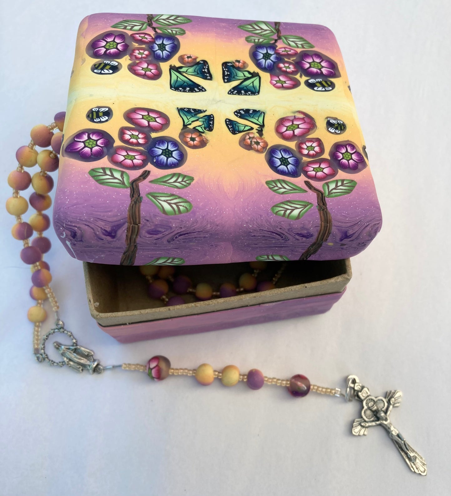 Butterflies Flowers and Bees Box and Rosary Set