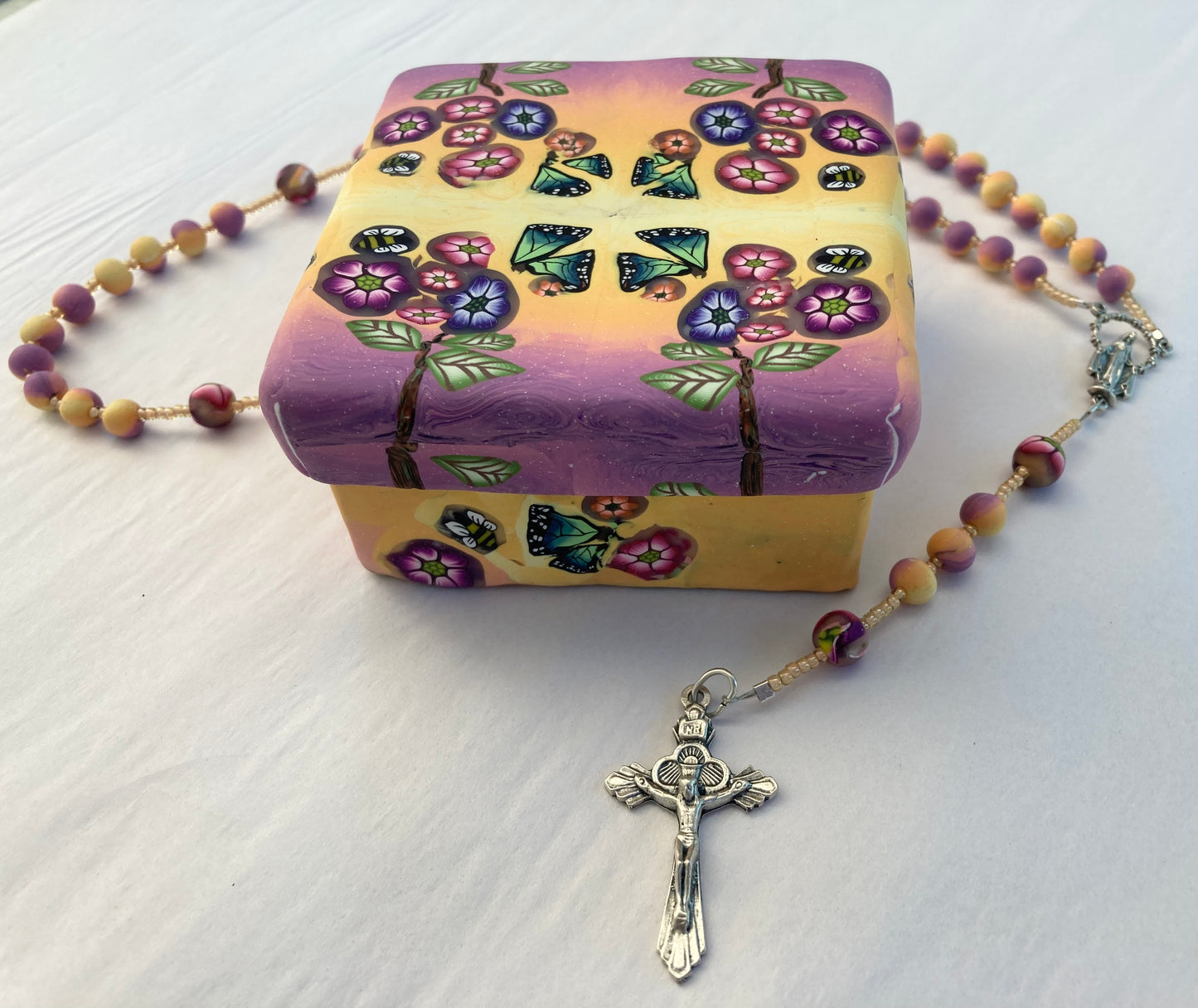 Butterflies Flowers and Bees Box and Rosary Set