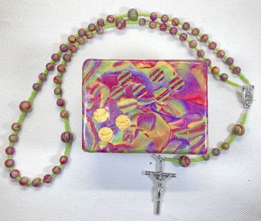 Holiday Vintage Colors Rosary and Box Set