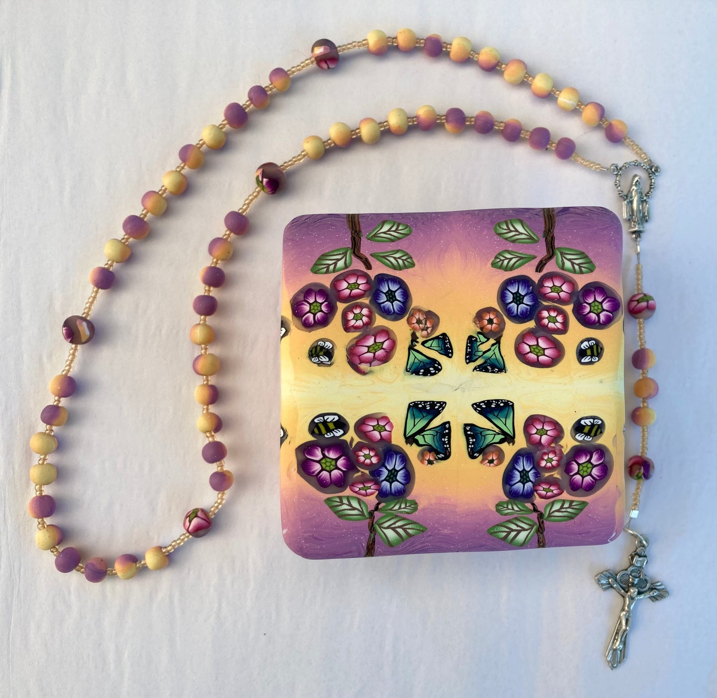 Butterflies Flowers and Bees Box and Rosary Set